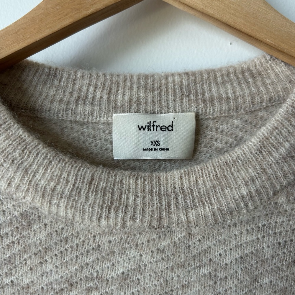 Wilfred Aubri Cropped Sweater Sz XXS - Picture 2 of 5